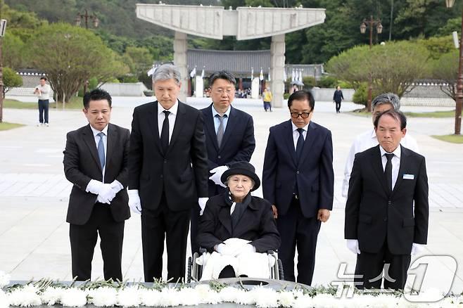 클릭하시면 원본 이미지를 보실 수 있습니다.