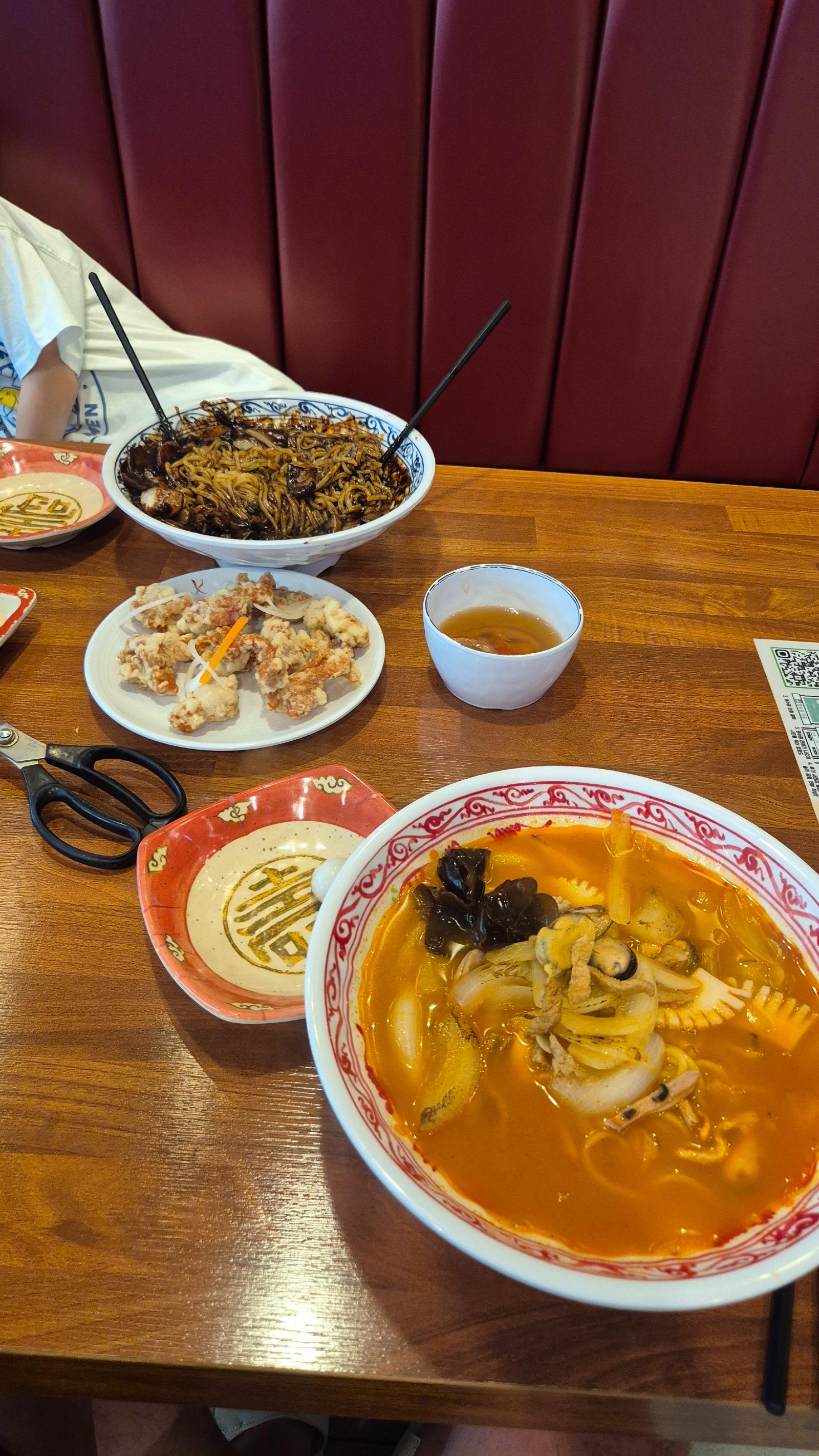 클릭하시면 원본 이미지를 보실 수 있습니다.