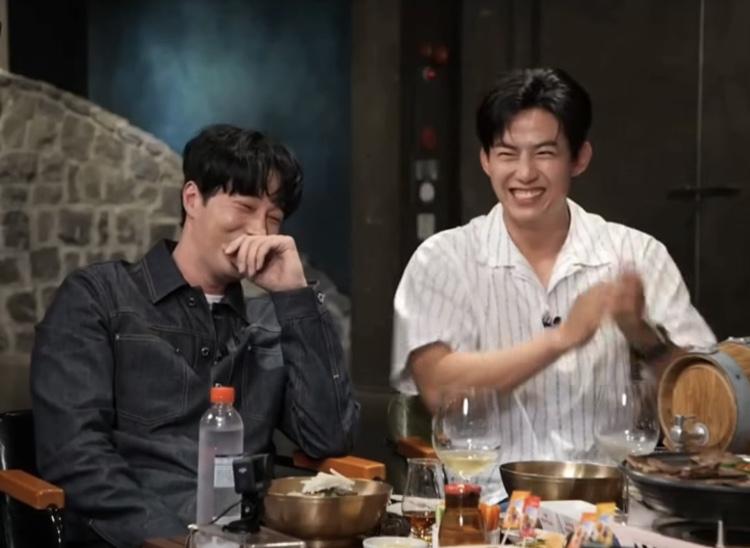 클릭하시면 원본 이미지를 보실 수 있습니다.