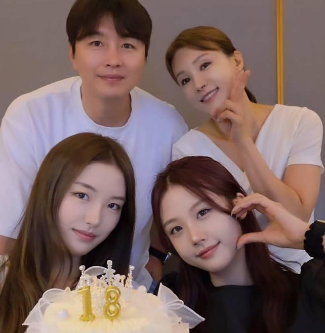클릭하시면 원본 이미지를 보실 수 있습니다.